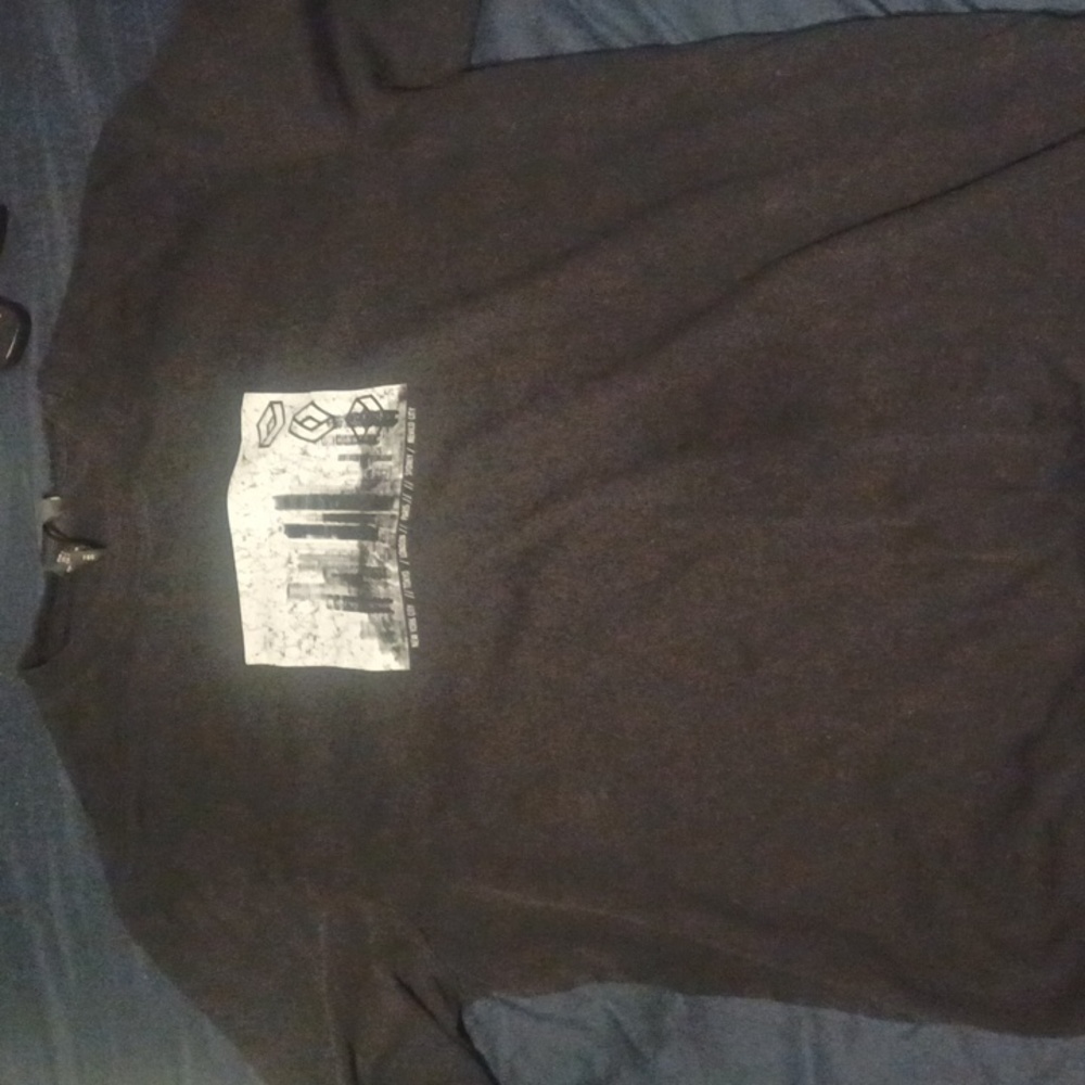 H&M around the world shirt